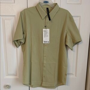 BNWT Lululemon Airing Easy Short Sleeve Shirt size xl